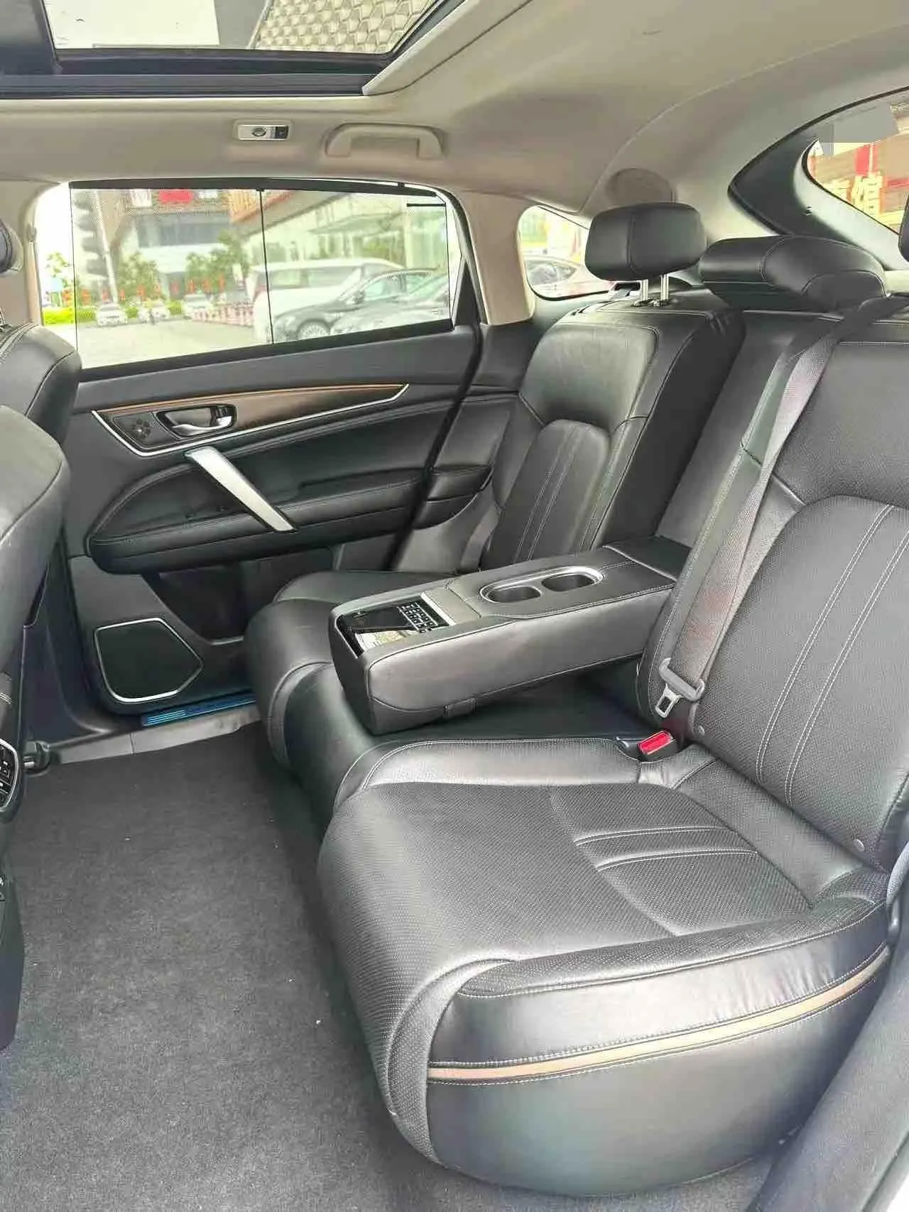 Honda 2020 Crown Road 2.0T 370TURBO Four-wheel Drive Extreme Edition Two-color Automatic Gear 9