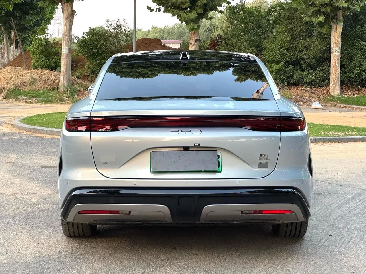 BYD 2025 Han L EV four-wheel drive laser Radar flagship automatic gear 8
