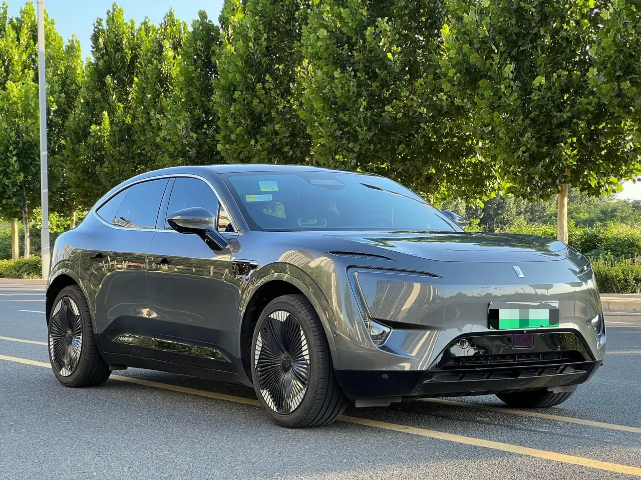Avatr 2023 Avatr 11 HarmonyOS 90 kWh Rear-Wheel-Drive Automatic 3