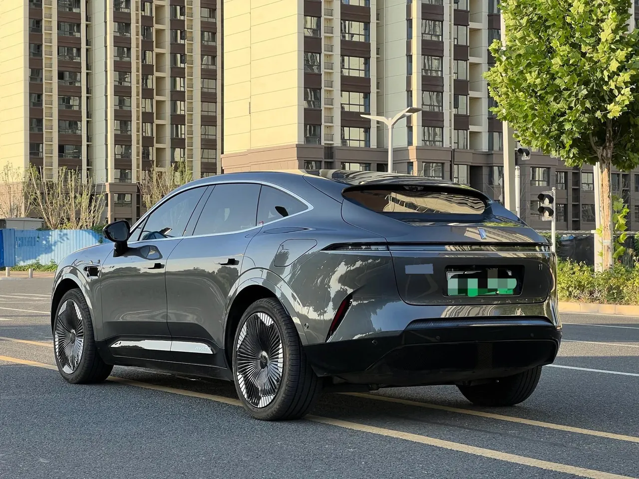 Avatr 2023 Avatr 11 HarmonyOS 90 kWh Rear-Wheel-Drive Automatic 7