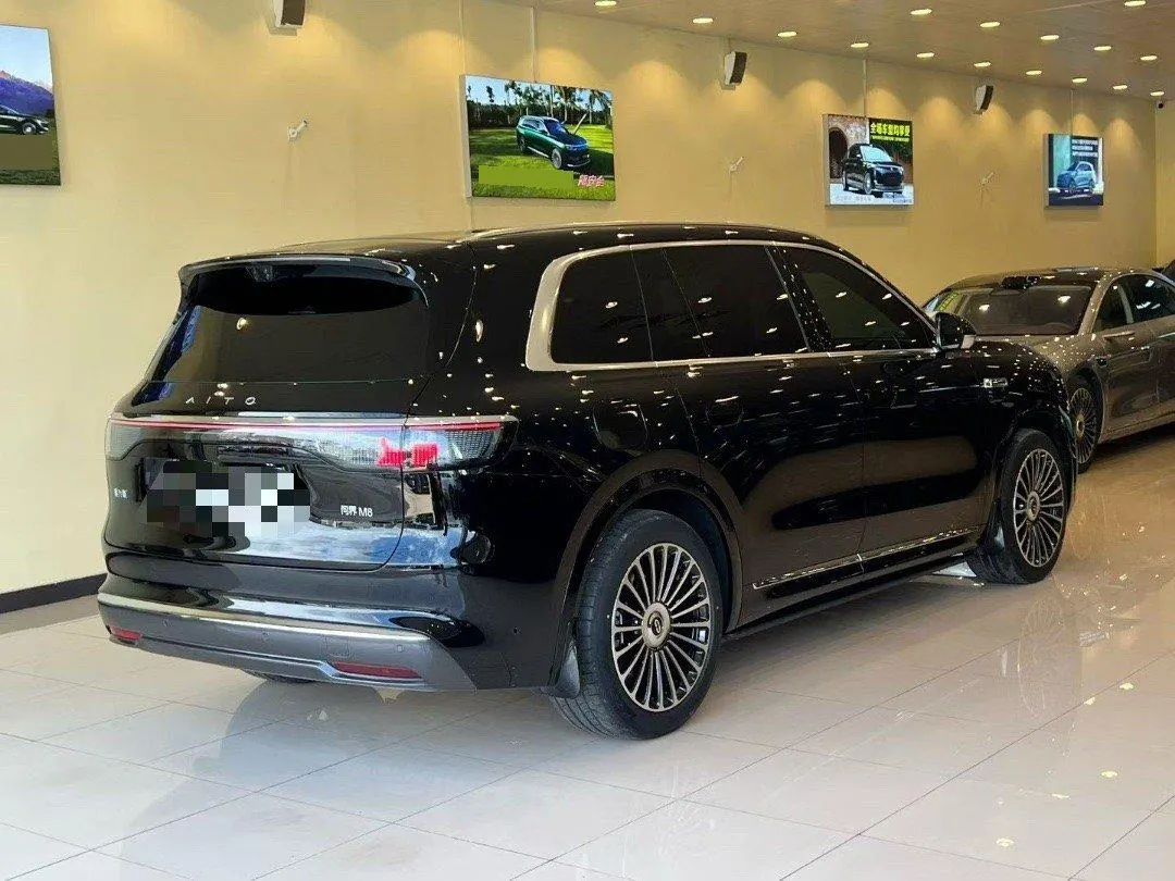 AITO 2025 AITO M8 Max Edition 53.4kWh 5-seat Edition (896-line laser Radar) Automatic Gear 2