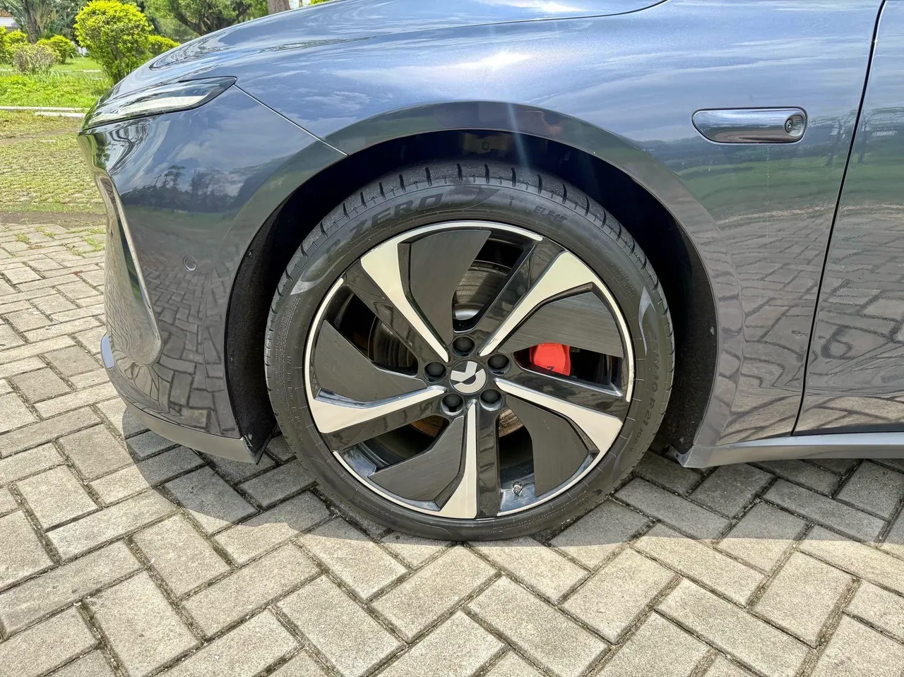 NIO 2022 ET5 75kWh automatic gear 5