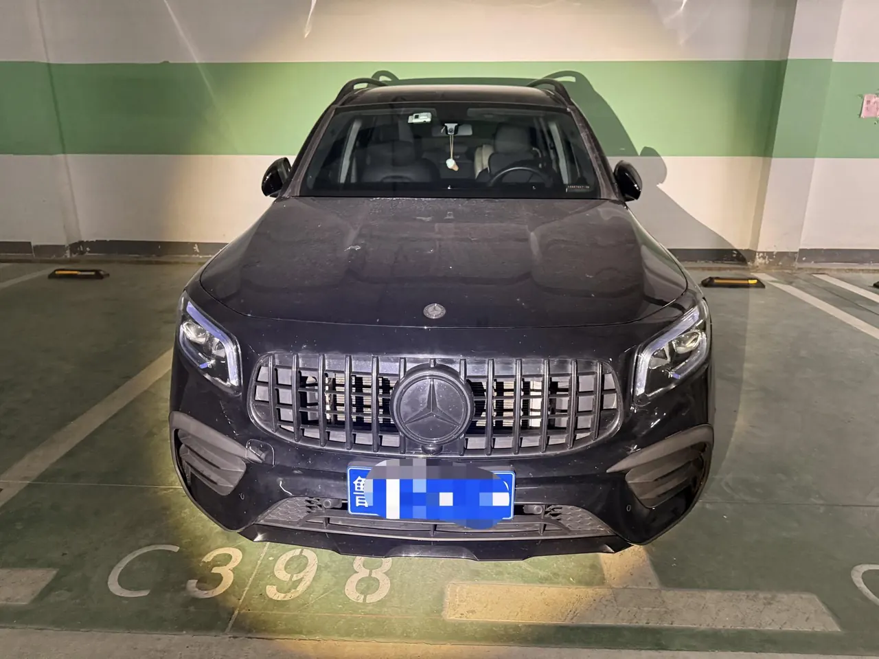 Mercedes Benz 2022 GLB 220 4MATIC 2.0T automatic gear 2