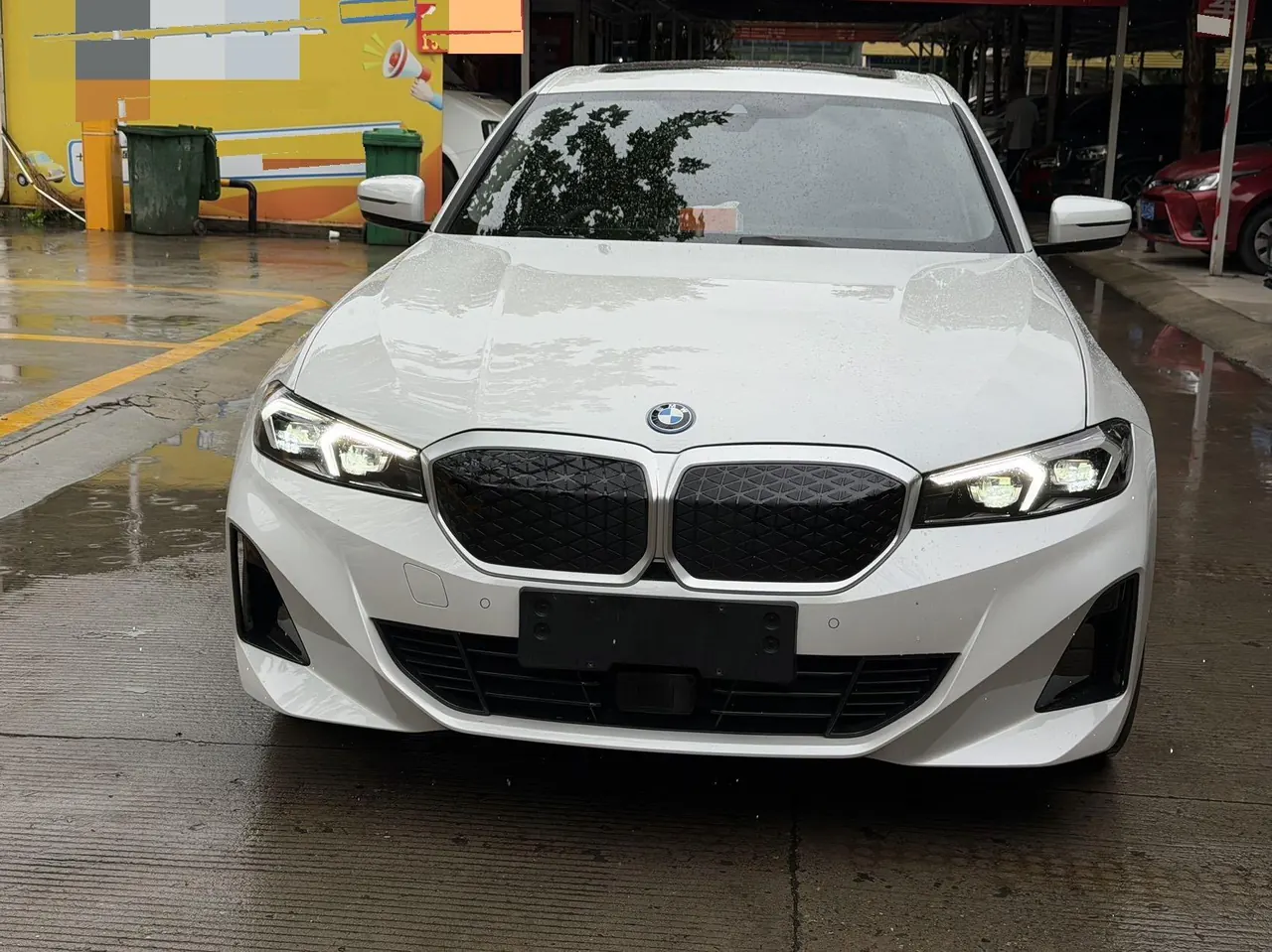 BMW 2025 i3 eDrive 35 L automatic gear 2