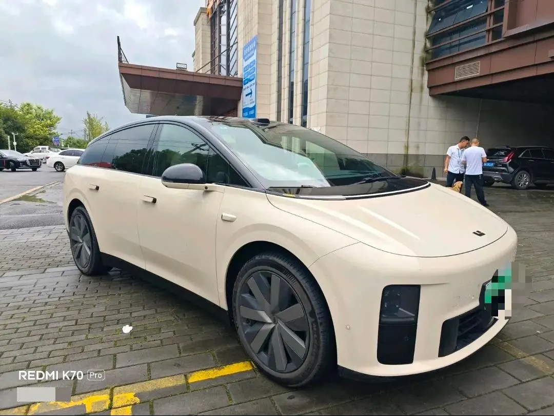 Li 2025 I 300.00g Drive Standard Edition Automatic Gear 3