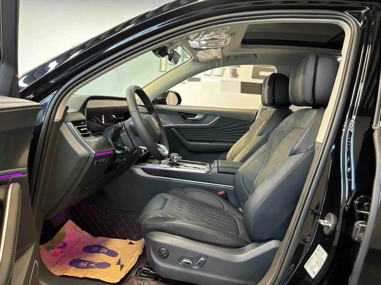 HongQi 2025 HS5 2.0T Two-Drive Flag Enjoy Pro Edition Automatic Gear 2