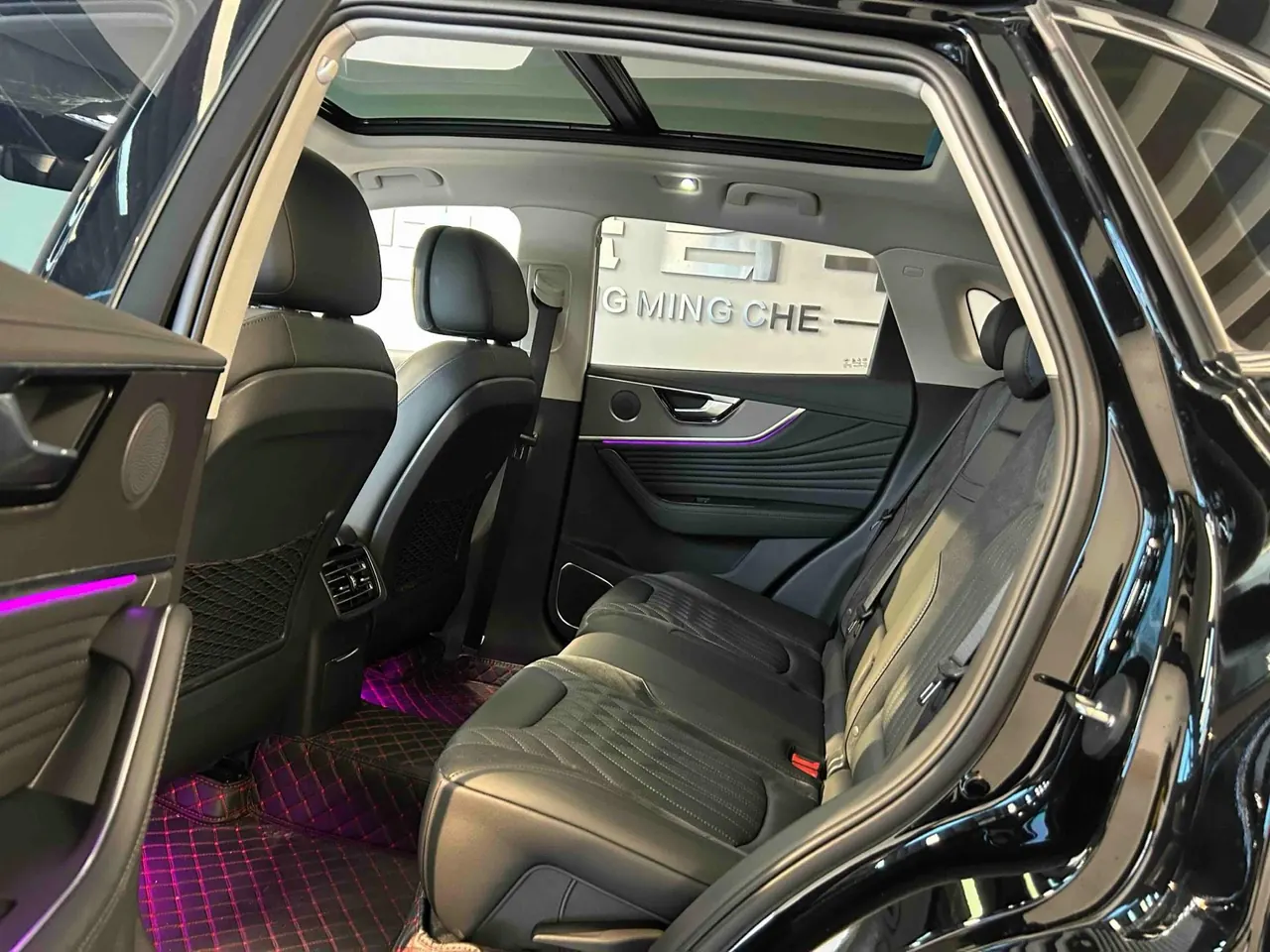 HongQi 2025 HS5 2.0T Two-Drive Flag Enjoy Pro Edition Automatic Gear 3