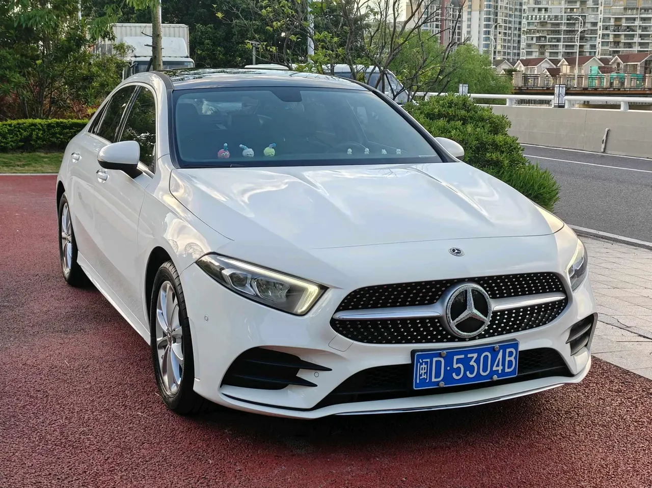 Mercedes Benz Class A 2022 A 200 L 1.3T Fashion Automatic Gear 3