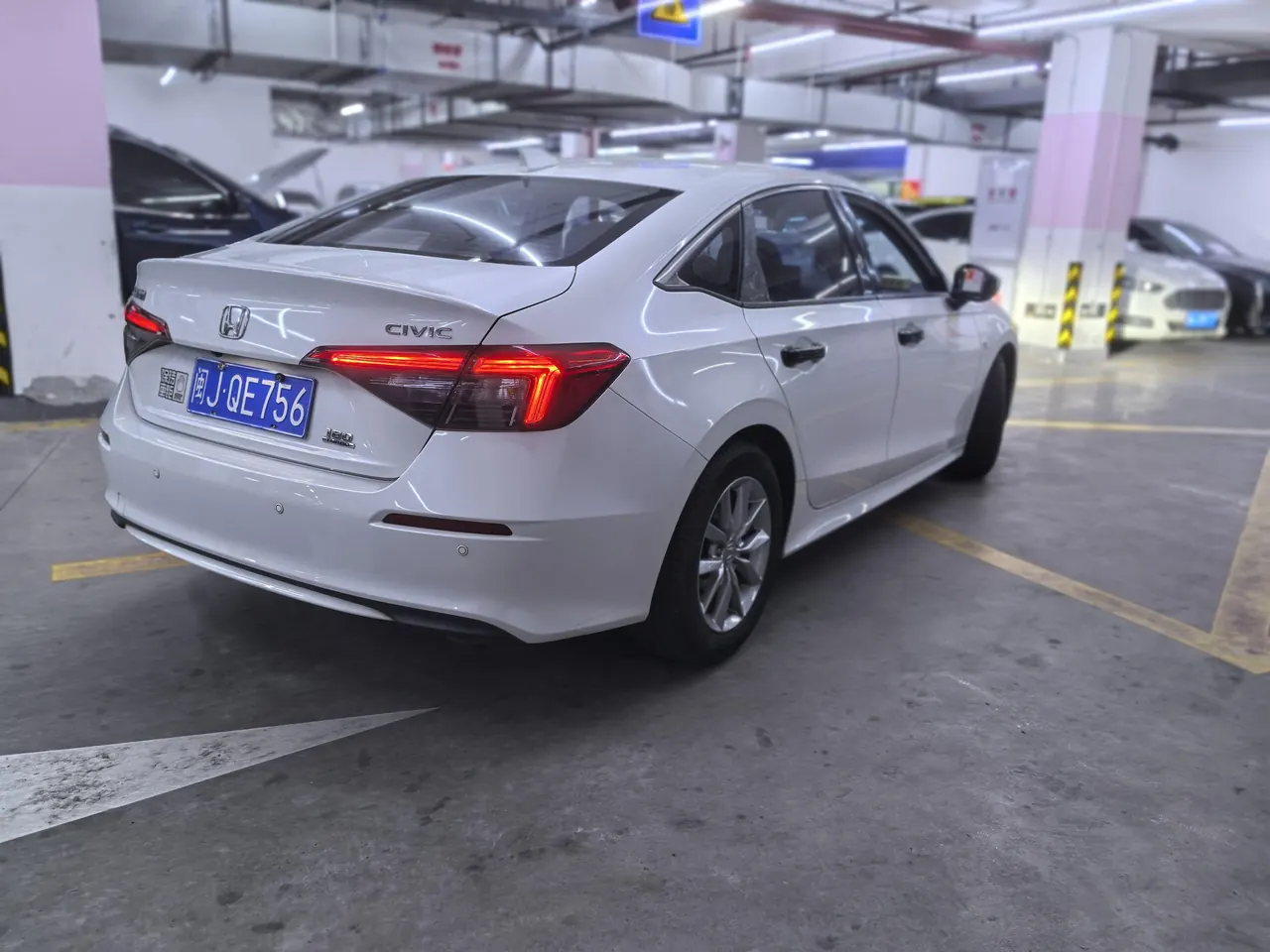 Honda 2022 Civic 1.5T Stepless 180TURBO Shangqing Edition Automatic Gear 3