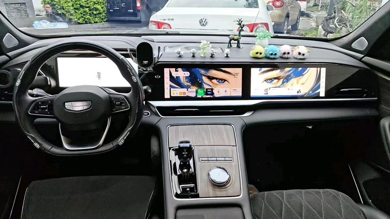 Geely 2025 XingyueL (Monjaro) 2.0TD Oriental Yao Star-Gazing Edition Automatic Transmission 3
