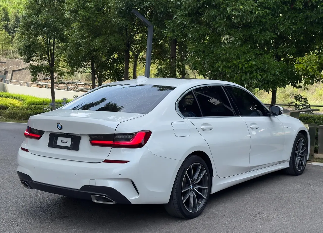 BMW 3 Series 2022 320Li 2.0T M Sports Suit (Modified) Automatic Gear 3