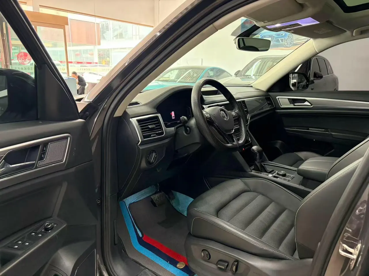 Volkswagen 2020 Tuang 2.0TSI 380TSI Four-wheel Drive Deluxe Edition Automatic Gear - View 1