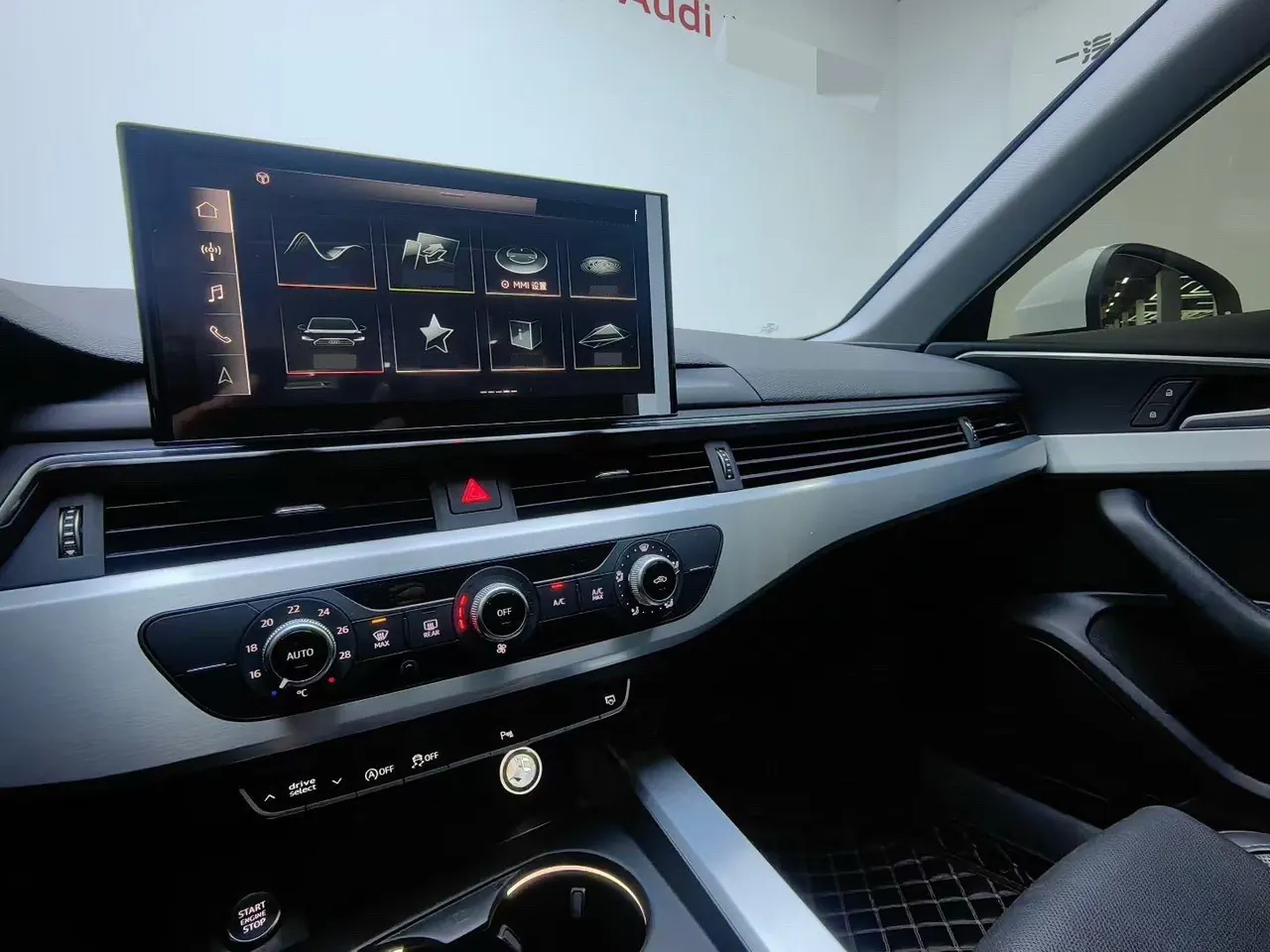 Audi 2022 A4L 2.0TFSI 40TFSI Fashion Dynamic Automatic 3