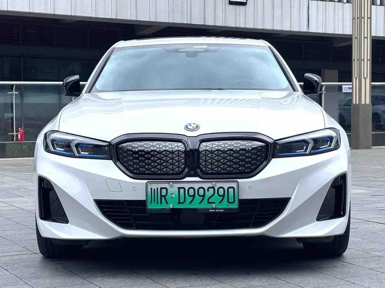 BMW 2025 i3 eDrive 40 L obsidian night sports suit automatic gear 3