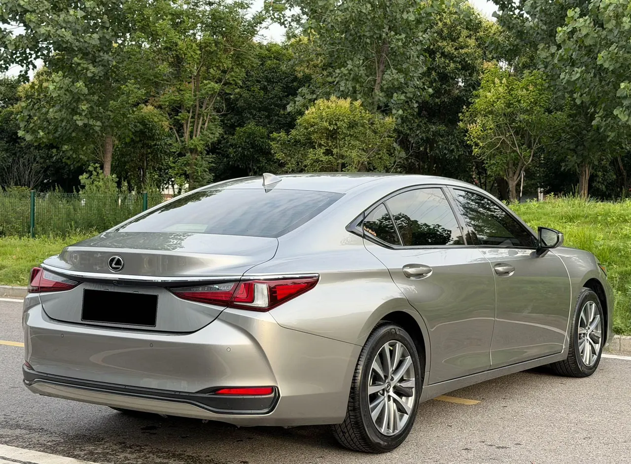 Lexus ES (Imported) 2020 ES200 2.0 Stepless Premium Edition Automatic Gear 7
