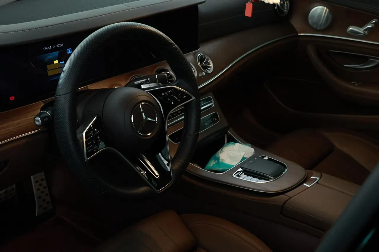 Mercedes Benz E Class 2022 E 260 L 2.0T Automatic 4