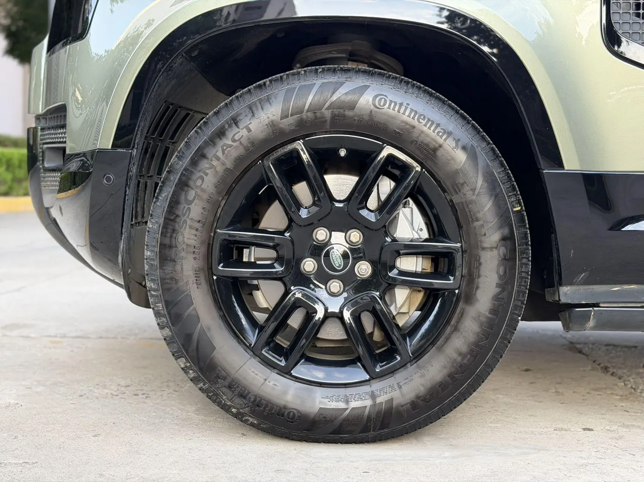 Land Rover guard (imported) 2021 guard 90 48V 3.0T P400 X-DYNAMIC s automatic gear 14