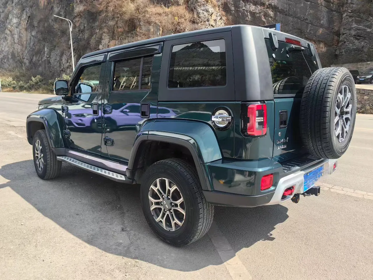 Beijing 2021 BJ40 2.0T Four-wheel Drive Ring Tower Champion Edition Automatic Gear 4