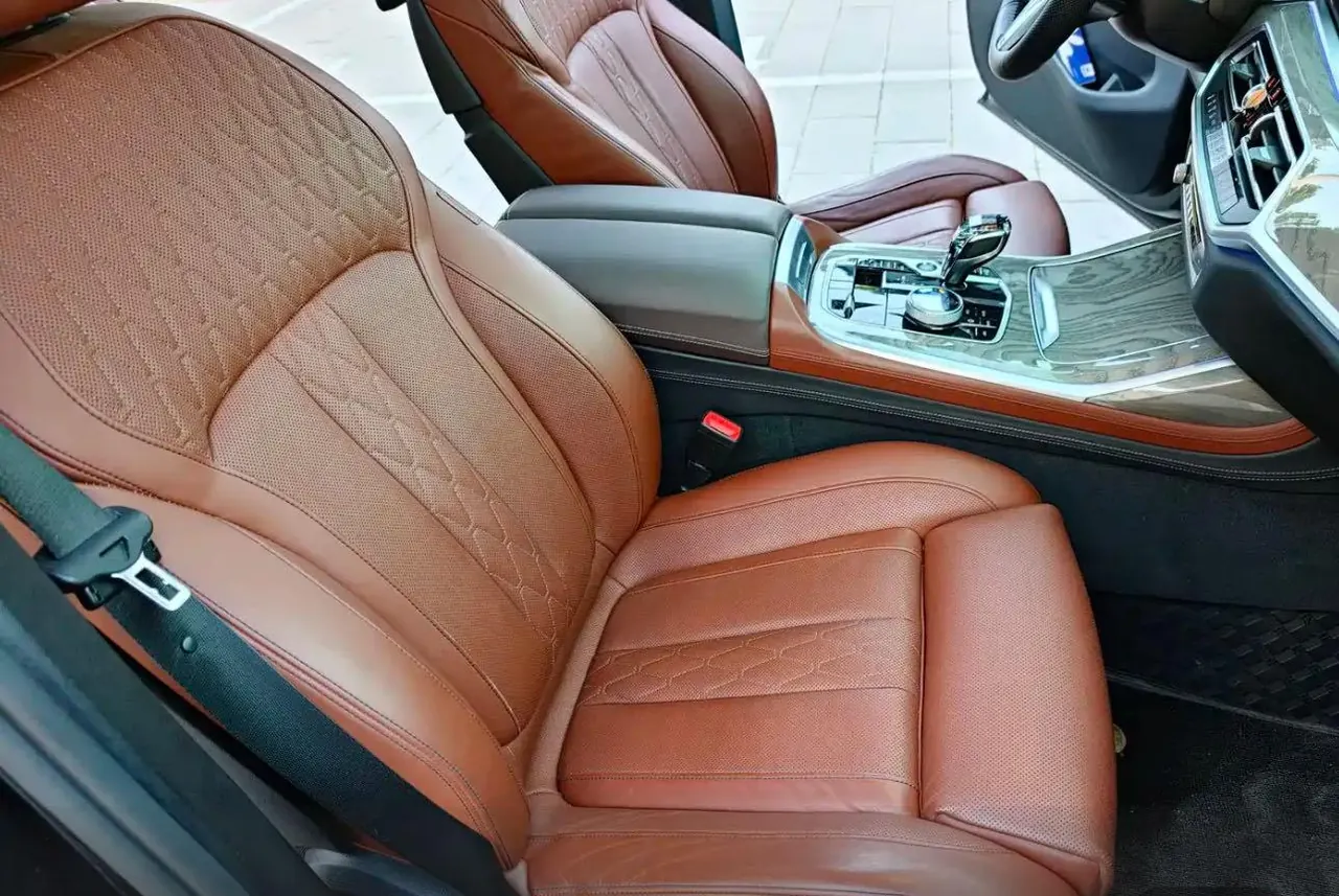Open image lightbox: BMW X7 (Imported) 2021 X7 xDrive40i 3.0T Administrative M Sports Suit Automatic Gear