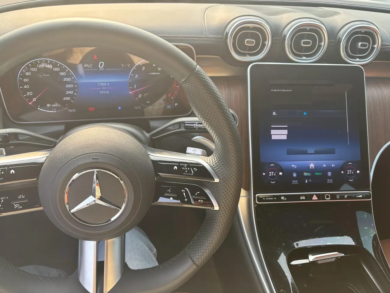 Mercedes Benz 2023 GLC 300 L 4MATIC 48V 2.0T dynamic 5-seat automatic gear 10