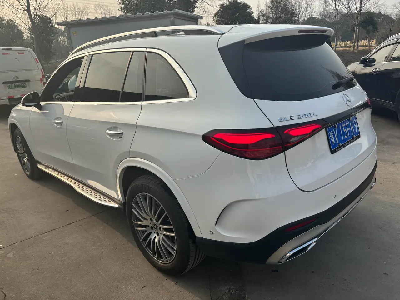 Mercedes Benz 2023 GLC 300 L 4MATIC 48V 2.0T dynamic 5-seat automatic gear 3