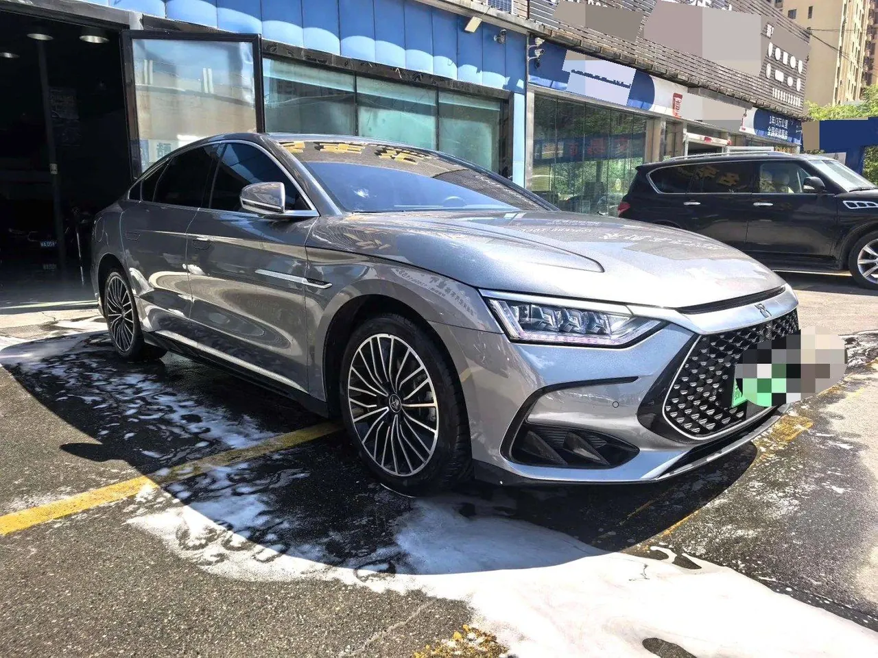 BYD 2023 Han DM-i 1.5T stepless champion version 121KM exclusive automatic gear - View 1