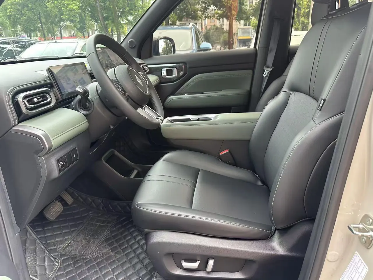 BaoJun 2026 Yueyou Plus 301km Flagship Automatic Gear 7