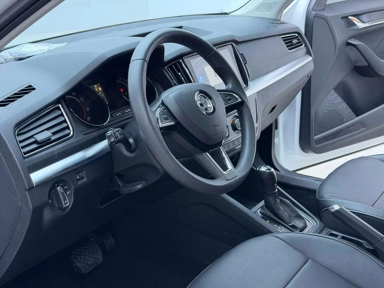 Skoda 2023 Komick 1.5 Comfortable Edition Automatic Gear 11
