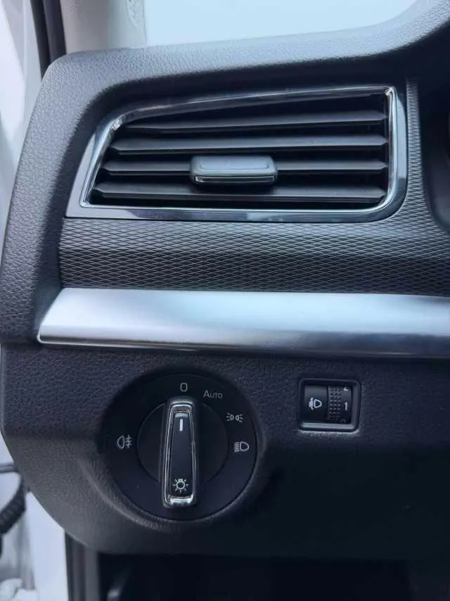 Skoda 2023 Komick 1.5 Comfortable Edition Automatic Gear 4