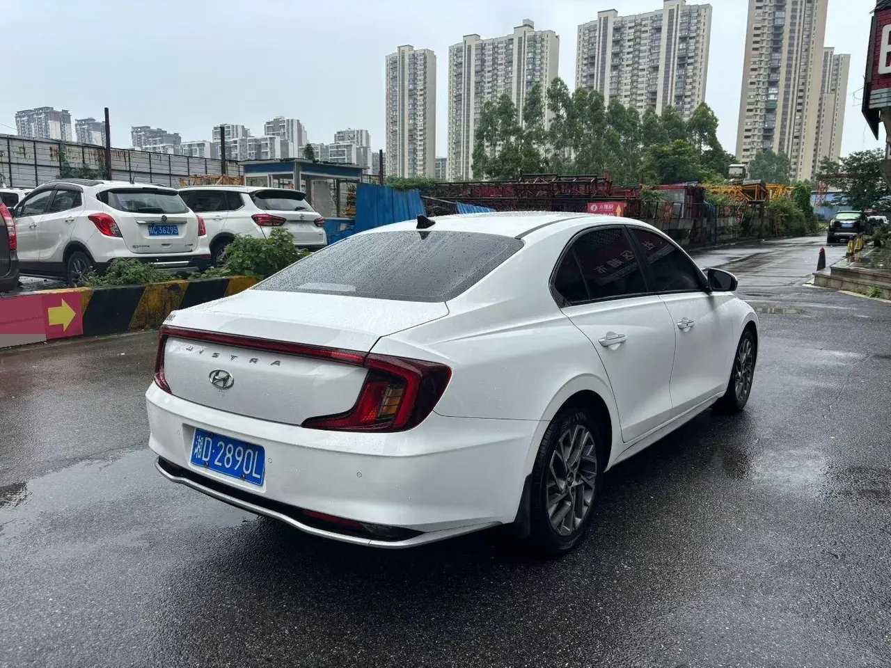 Hyundai 2021 name figure 1.8 stepless GLX elite version automatic gear 9