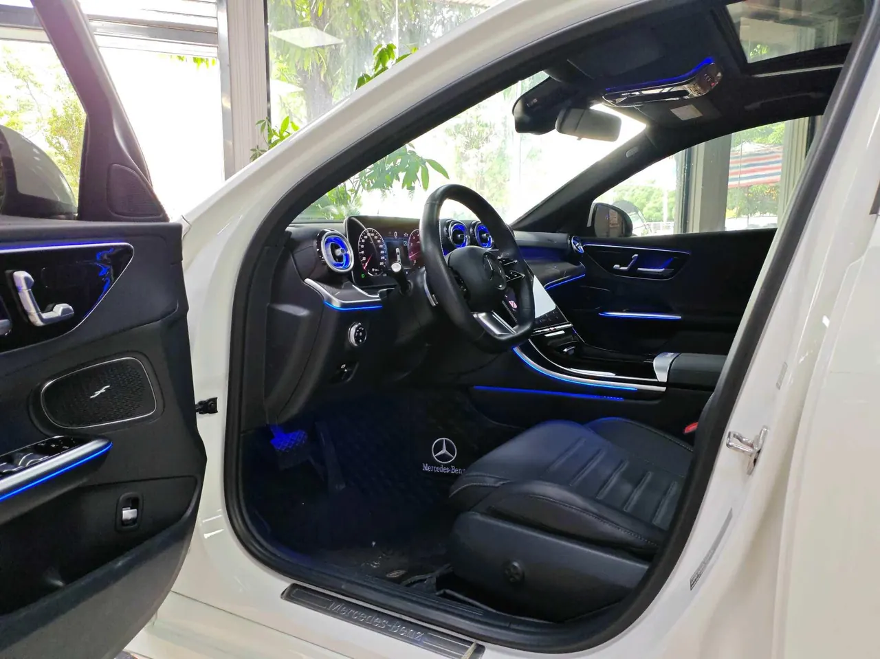 Mercedes Benz Class C 2024 C 200 L 48V 1.5T Sports Edition Automatic Gear 4