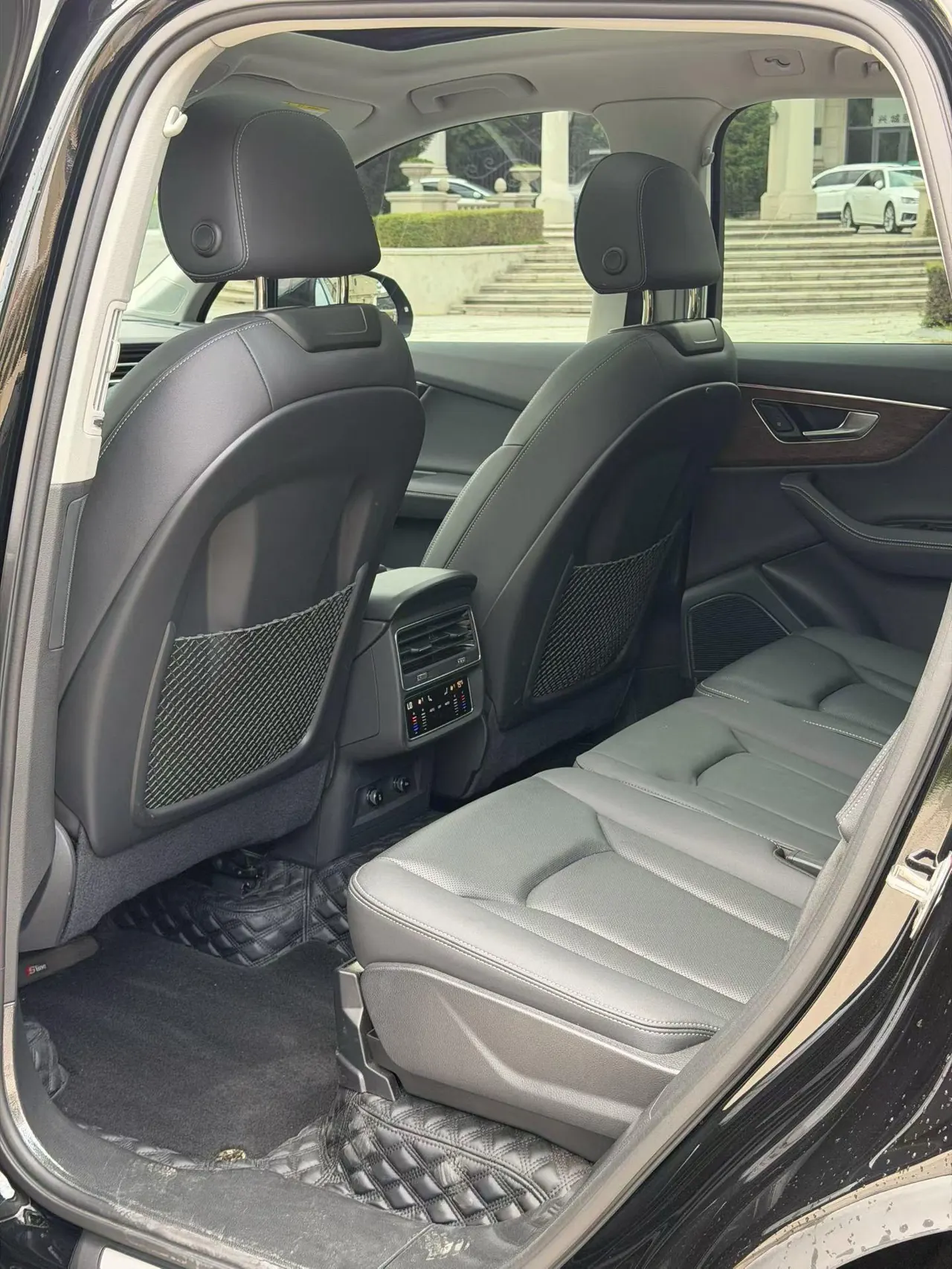 Audi Q7 (Imported) 2025 Q7 48V 3.0TFSI 55TFSI Quattro S line Black Samurai Automatic Gear 8