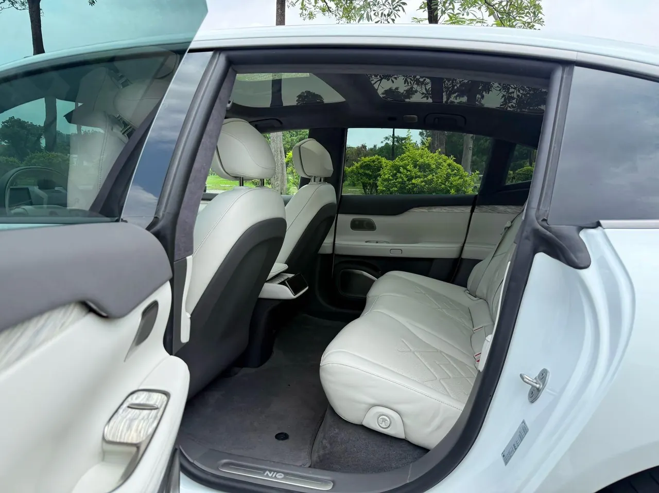 NIO 2021 ET 7 100kWh First Edition Automatic Gear 4