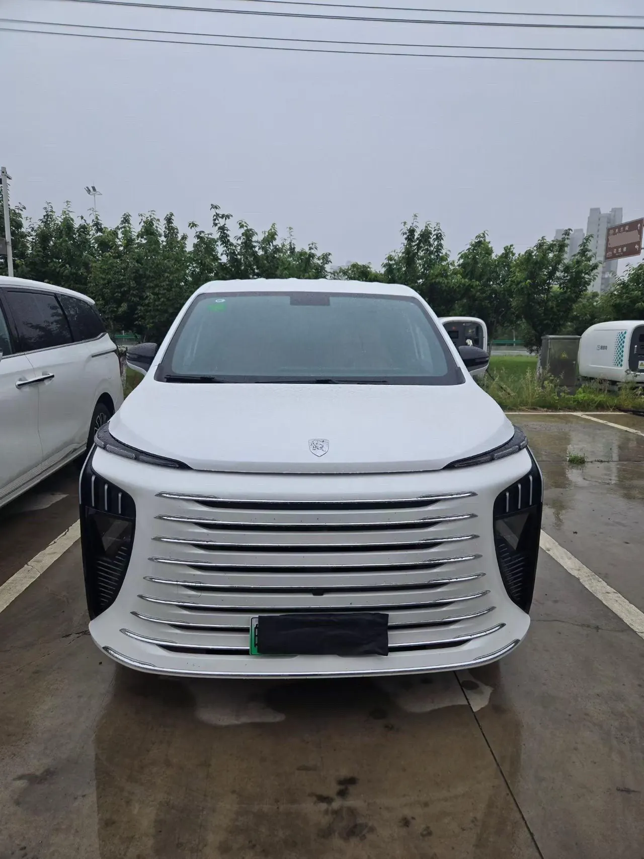 打开图片灯箱:Forthing 2026 Xinghai V9 1.5TD 200km Yuexiang Series Comfortable Automatic Gear