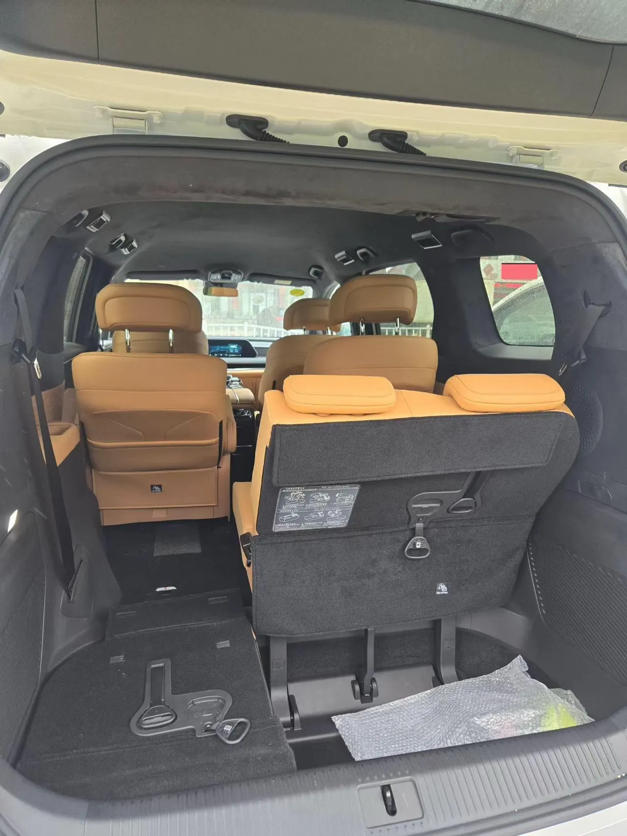 Forthing 2026 Xinghai V9 1.5TD 200km Yuexiang Series Comfortable Automatic Gear 5