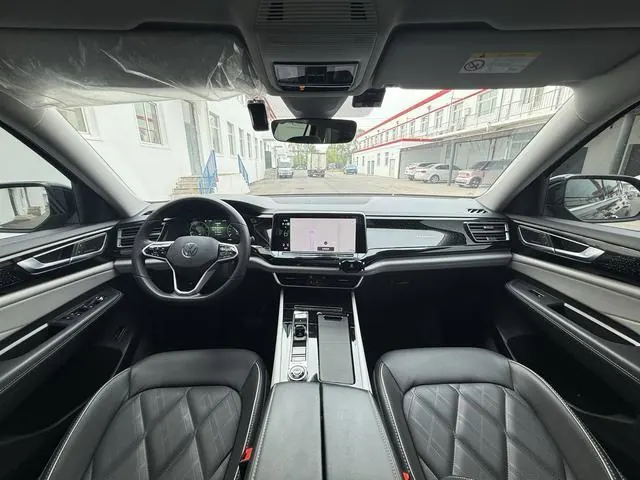Volkswagen 2021 Tuang 2.0TSI 380TSI 4WD Respect Flagship Automatic Transmission 8