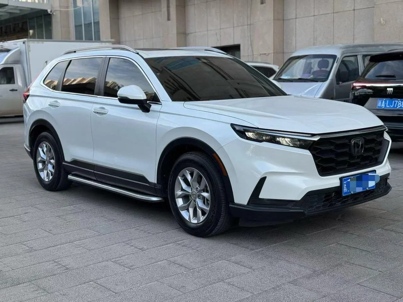 Honda 2023 CR-V 1.5T Stepless 240TURBO Two-Drive Front is still 7-seat Automatic Gear 2