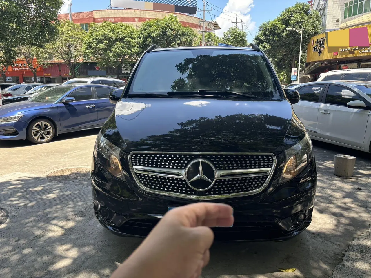 Mercedes Benz 2021 Vito 2.0T Elite Edition 7-seat Automatic Gear - View 1