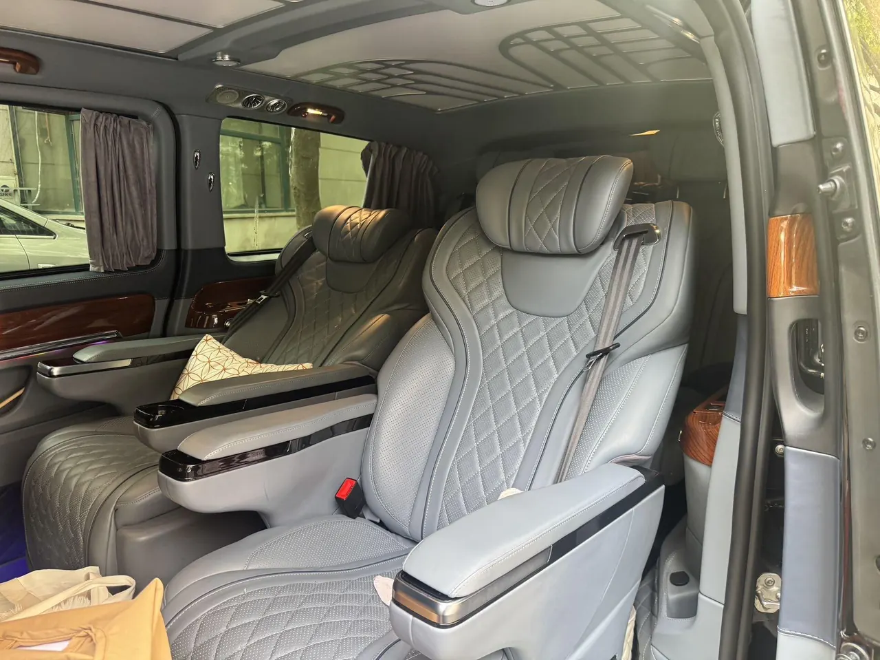 Mercedes Benz 2021 Vito 2.0T Business Edition 7-seat Automatic Gear 3