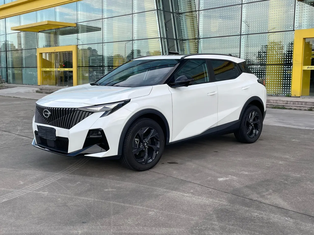 Открыть галерею: Chuanqi 2026 GS3 Speed 1.5T 270T Full Edition Automatic Gear