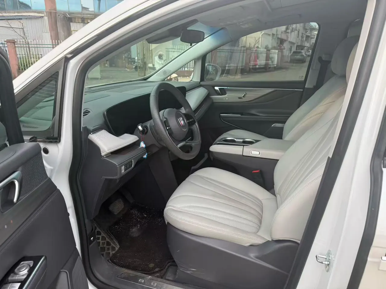 Buick 2025 GL8 ES Lu Zun 48V 2.0T Enjoy Heyue Edition Automatic Gear 2