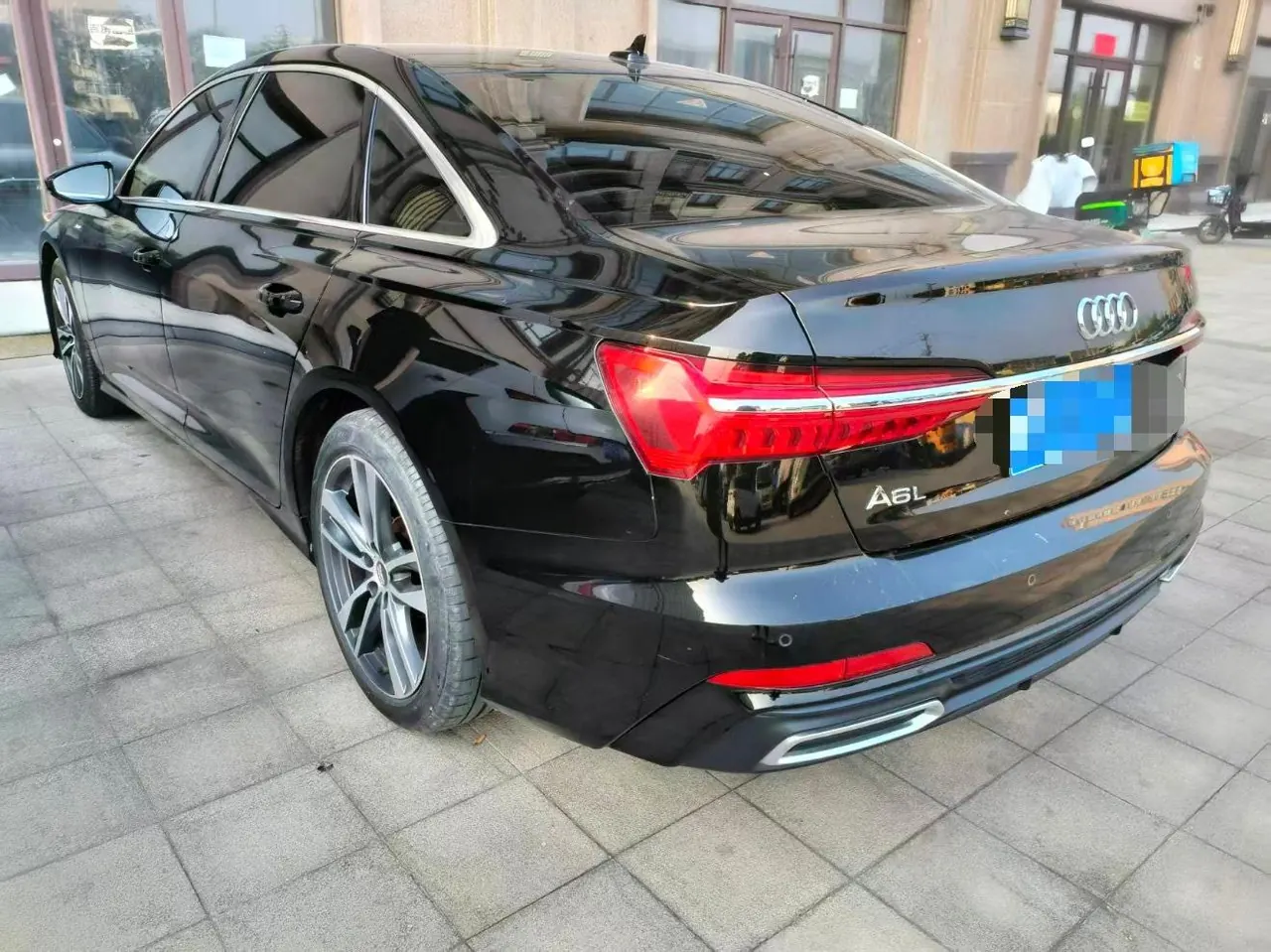 Audi 2021 A6L 2.0TFSI 40TFSI Deluxe Dynamic Automatic - View 1