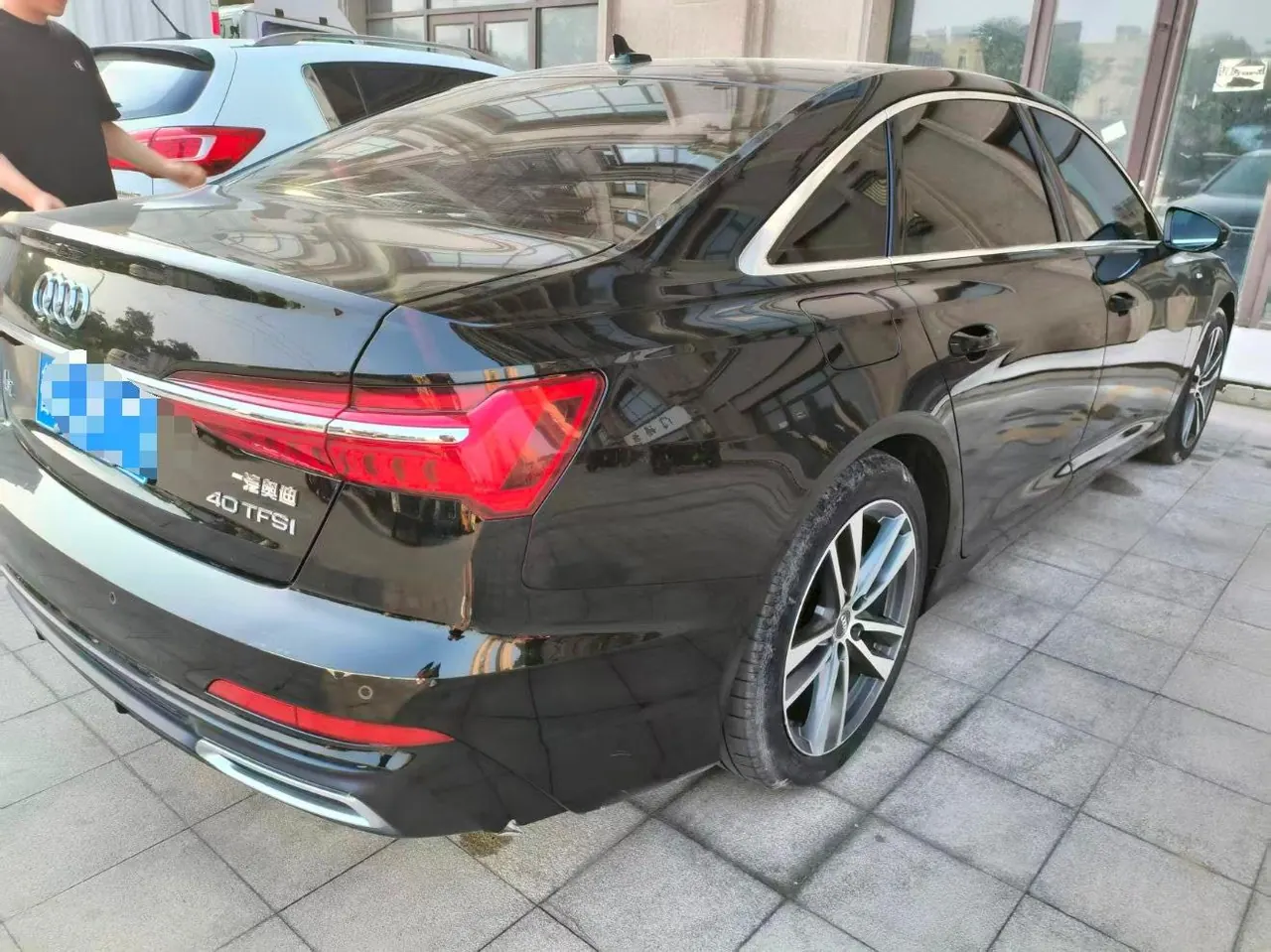 Audi 2021 A6L 2.0TFSI 40TFSI Deluxe Dynamic Automatic 2