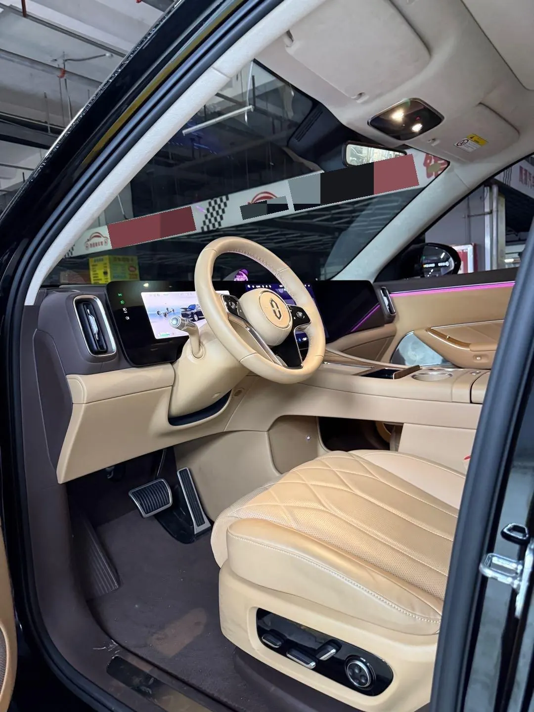 AITO 2025 AITO M8 Ultra 53.4kWh 6-seat automatic gear 3