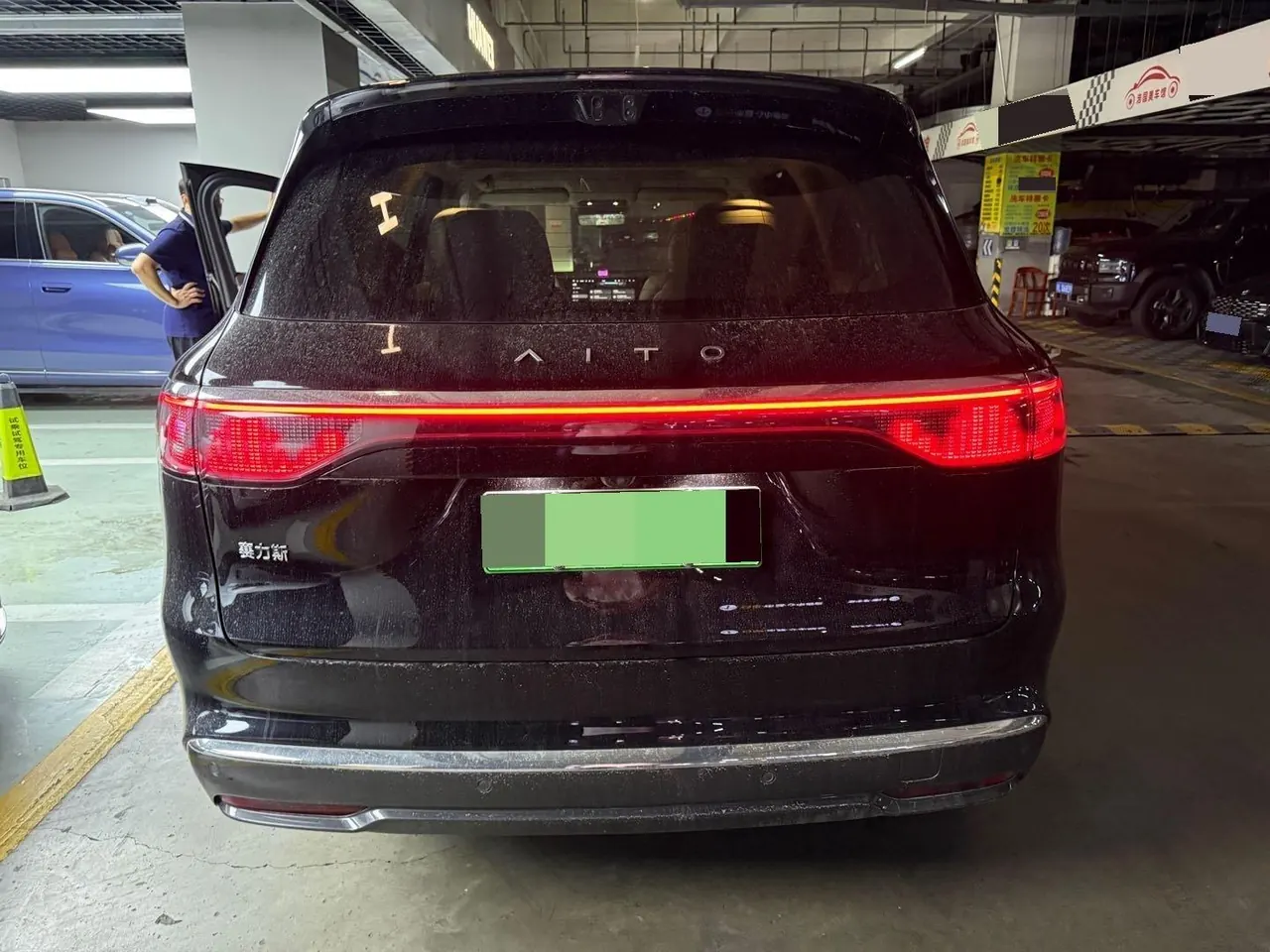 AITO 2025 AITO M8 Ultra 53.4kWh 6-seat automatic gear 7