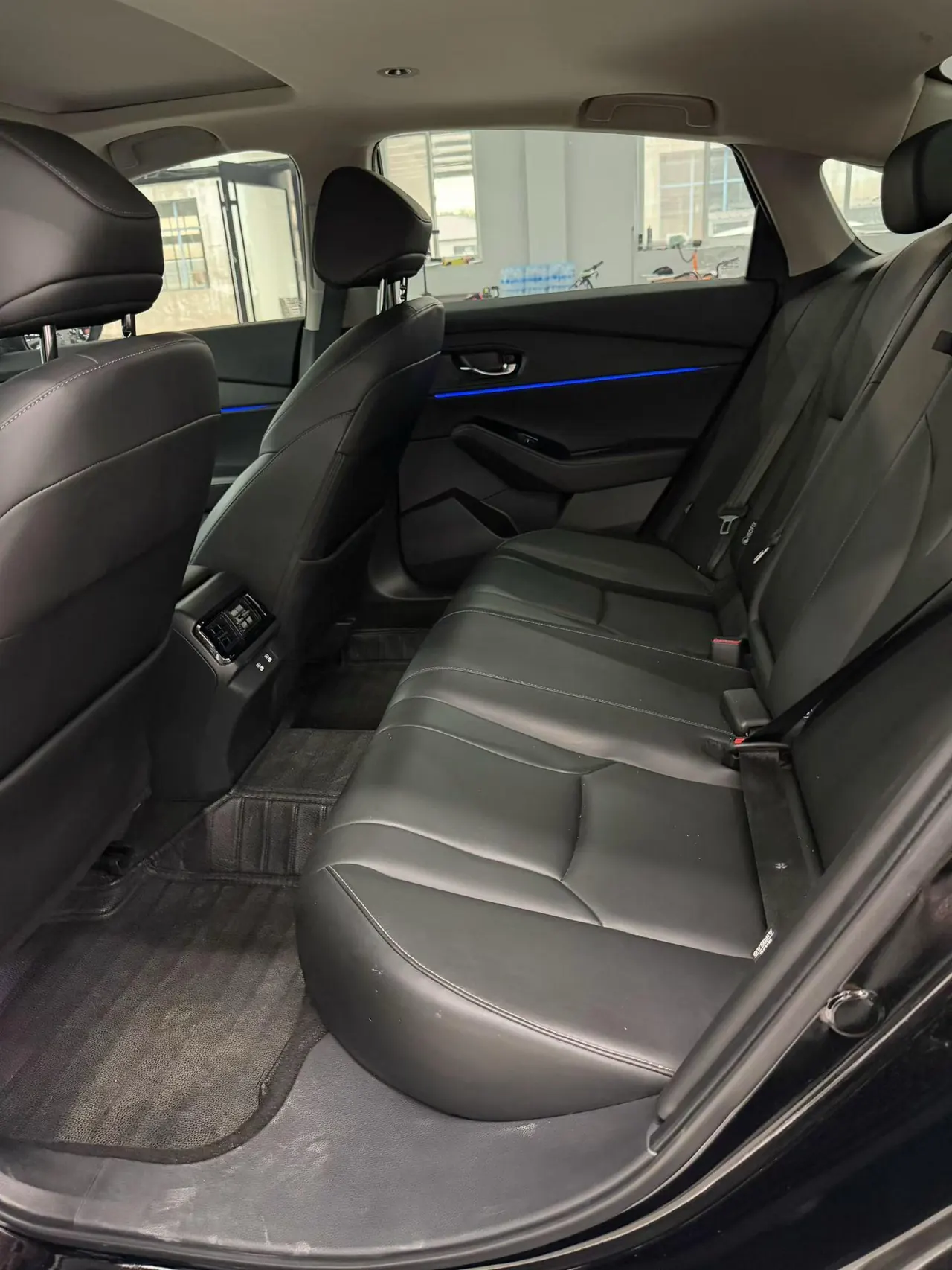 Honda 2023 11th generation Accord 1.5T stepless 260TURBO flagship automatic gear 3