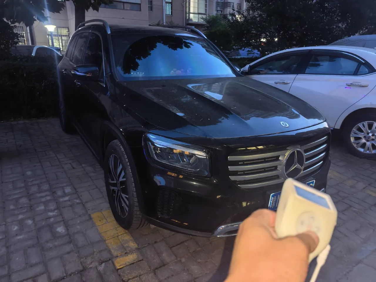 Mercedes Benz 2024 GLB 220 48V 2.0T Dynamic Automatic 2