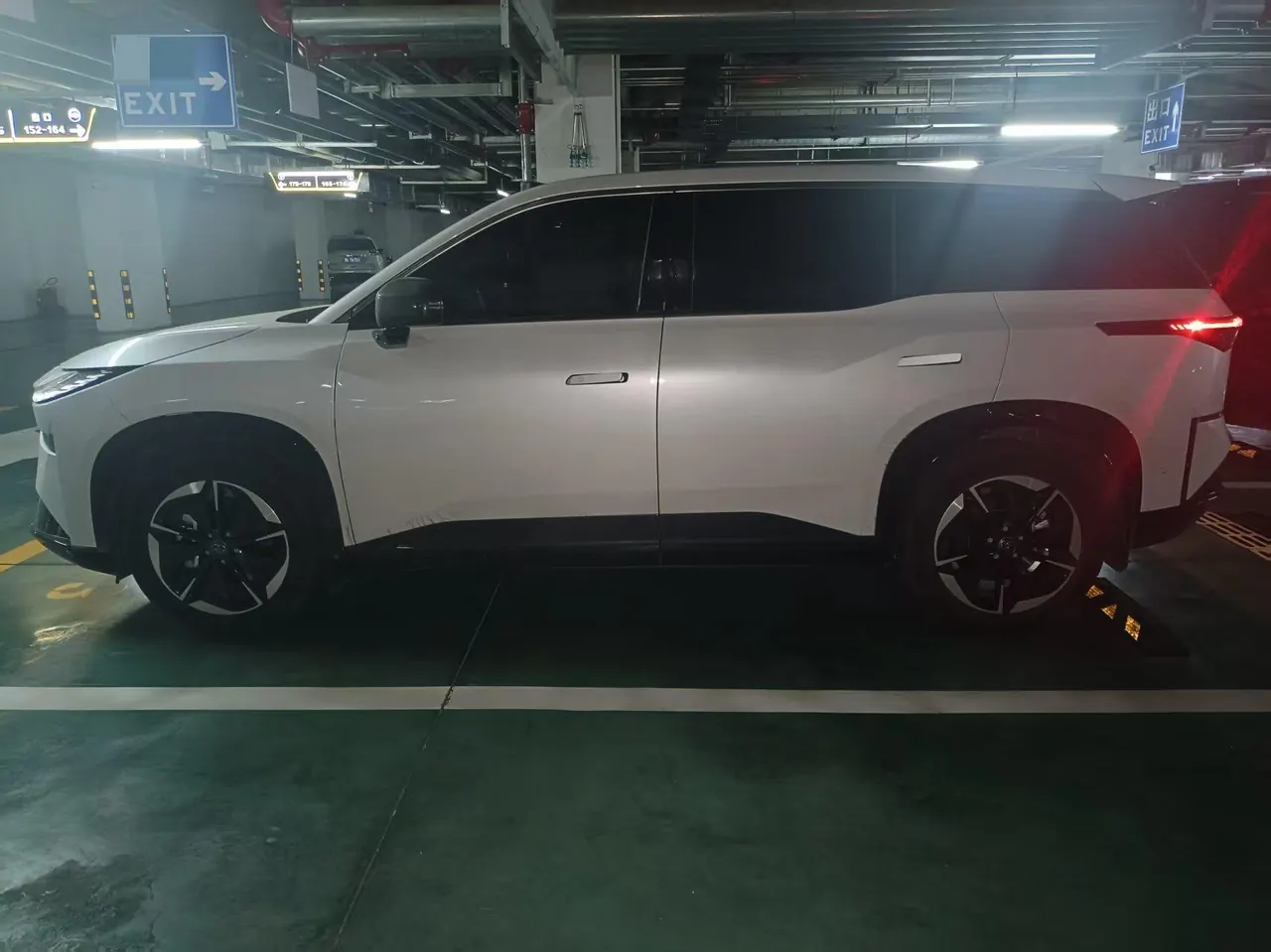 Toyota 2025 BZ3X 520 Pro Advanced Intelligent Driving Version Automatic Transmission 3