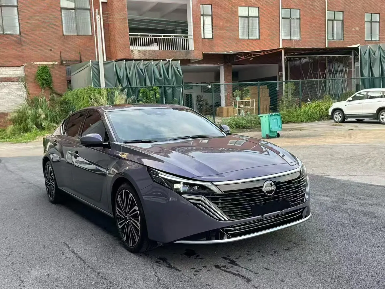Nissan 2026 Teana 2.0T Stepless Hongmeng Cockpit Flagship Automatic Gear 3
