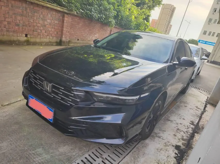 Honda 2025 11th Generation Accord 1.5T Stepless 260TURBO Sports Series Deluxe Automatic Gear - View 1